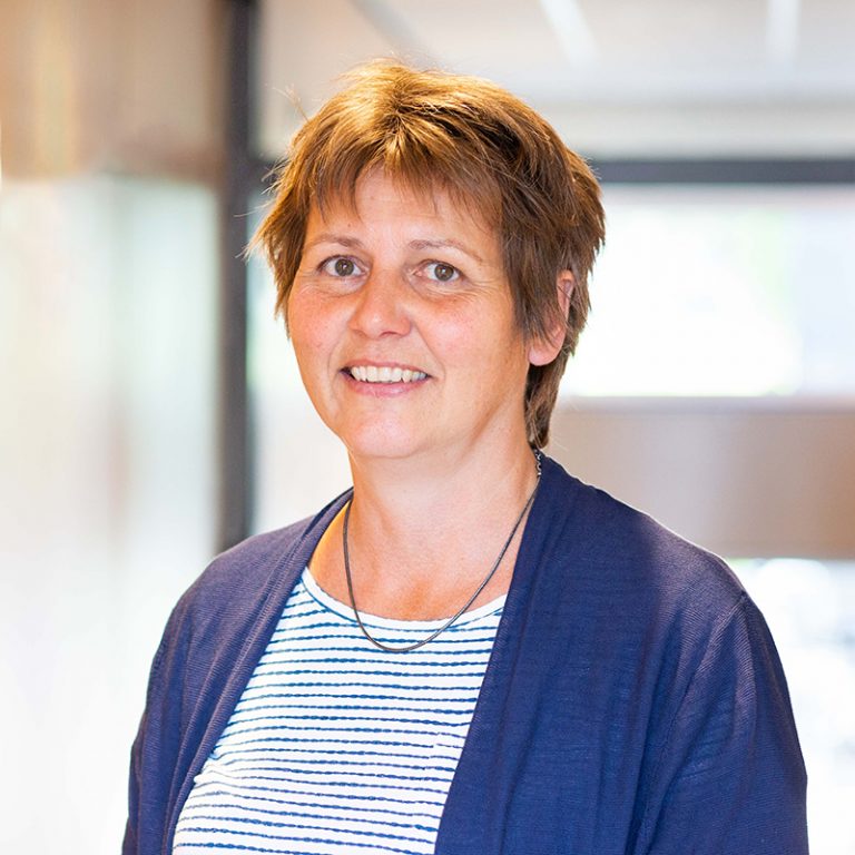 Inez Molenaar